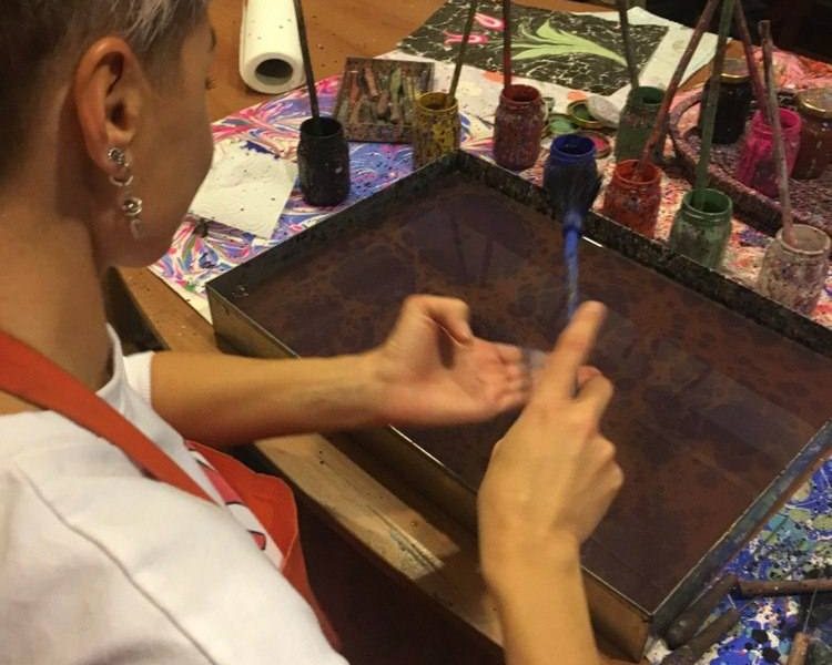 Turkish Marbling Ebru Lessons Workshops In Istanbul